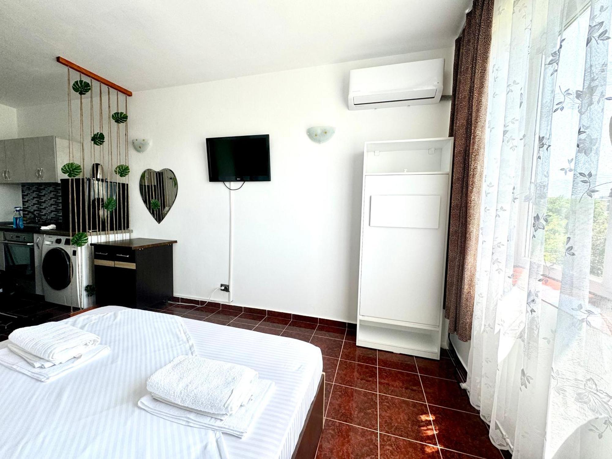 Garsoniera Saturn Apartment Mangalia Ngoại thất bức ảnh